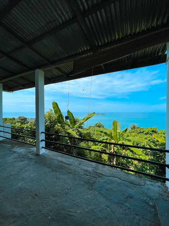 The View Padang, Amazing View, 8 Mins Mentawai Fast Ferry, Cold Beer,Close To Restaurants Padang (Sumatra) Eksteriør billede