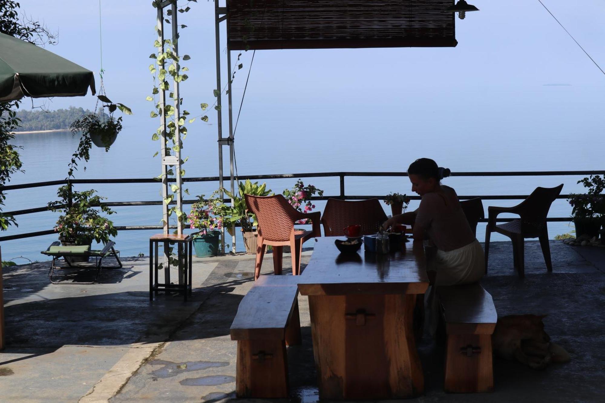 The View Padang, Amazing View, 8 Mins Mentawai Fast Ferry, Cold Beer,Close To Restaurants Eksteriør billede