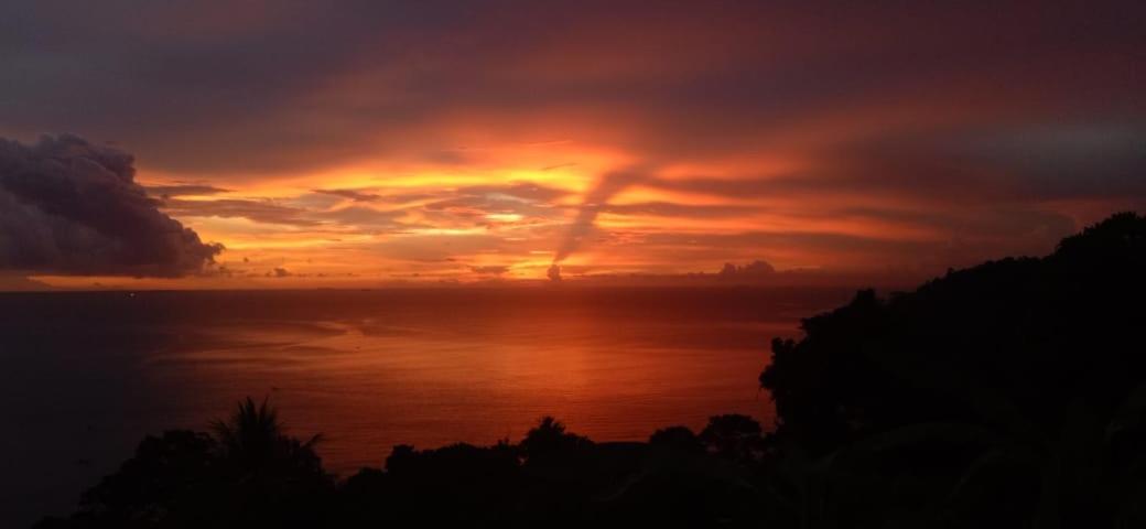 The View Padang, Amazing View, 8 Mins Mentawai Fast Ferry, Cold Beer,Close To Restaurants Eksteriør billede